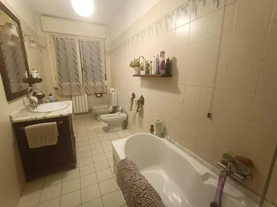 Immagine 18 di Appartamento in vendita  a Carrara