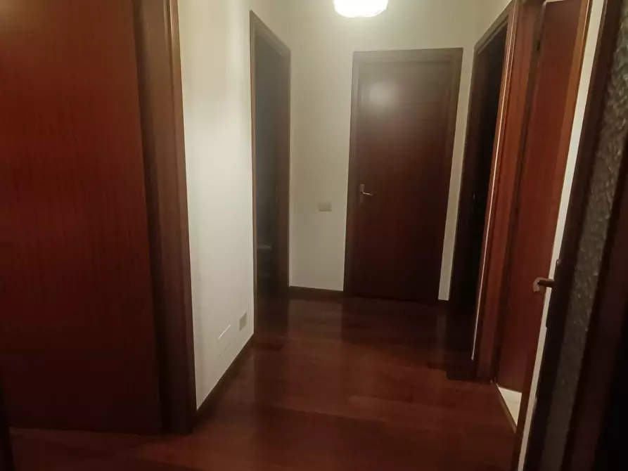 Immagine 19 di Appartamento in vendita  a Carrara