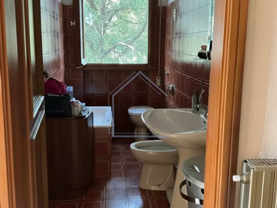 Immagine 12 di Appartamento in vendita  a Pietrasanta