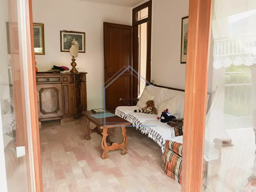 Immagine 8 di Appartamento in vendita  a Pietrasanta