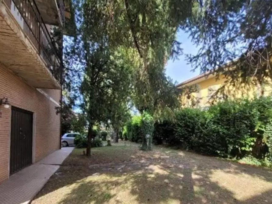 Immagine 4 di Appartamento in vendita  a Pietrasanta