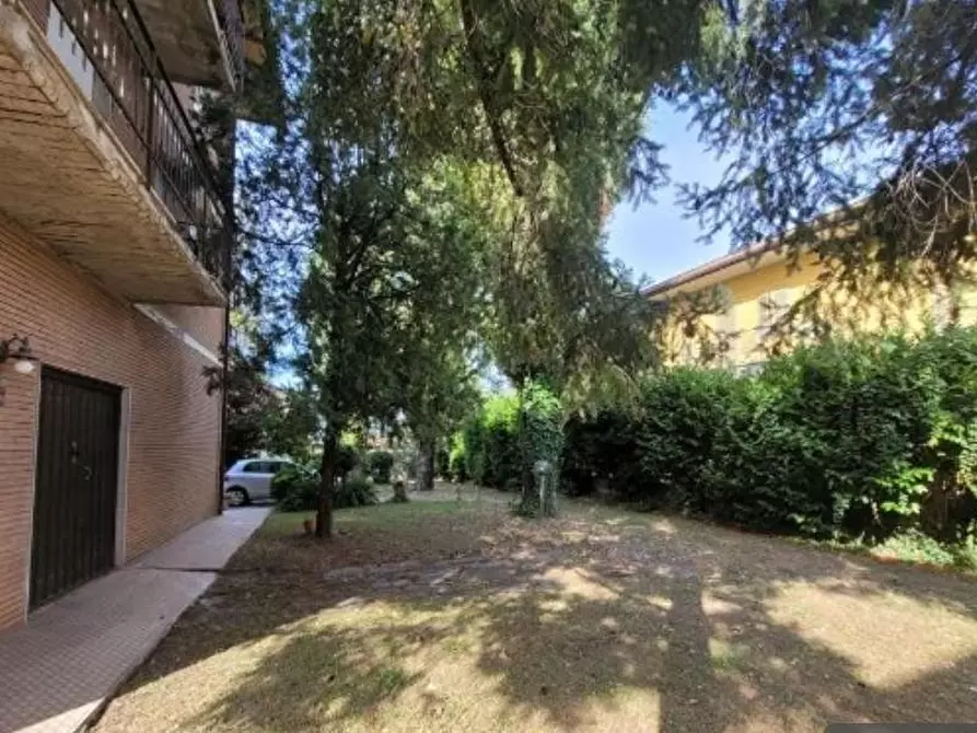 Immagine 12 di Appartamento in vendita  a Pietrasanta