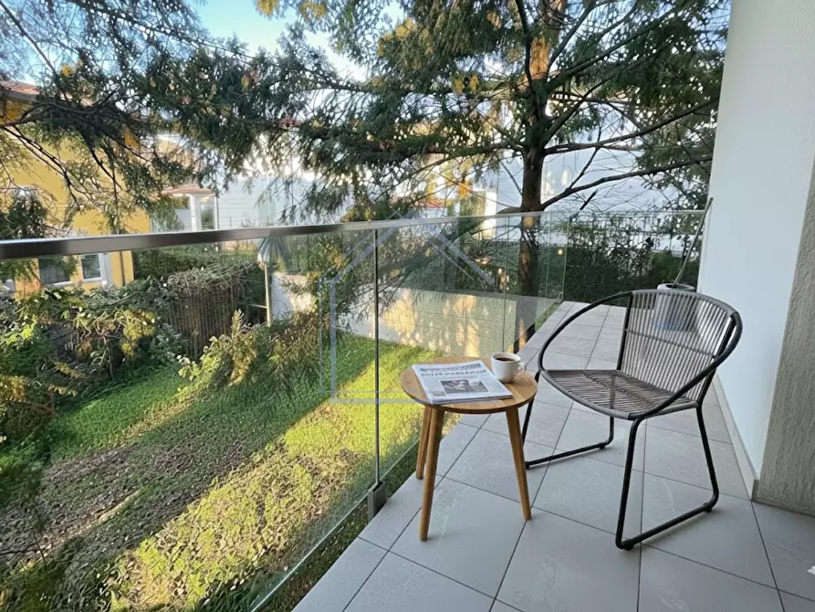 Immagine 17 di Appartamento in vendita  a Pietrasanta