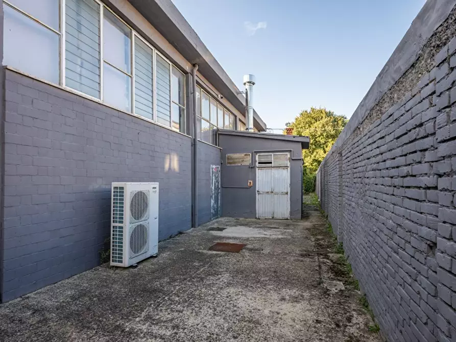 Immagine 56 di Capannone industriale in vendita  a Calcinaia