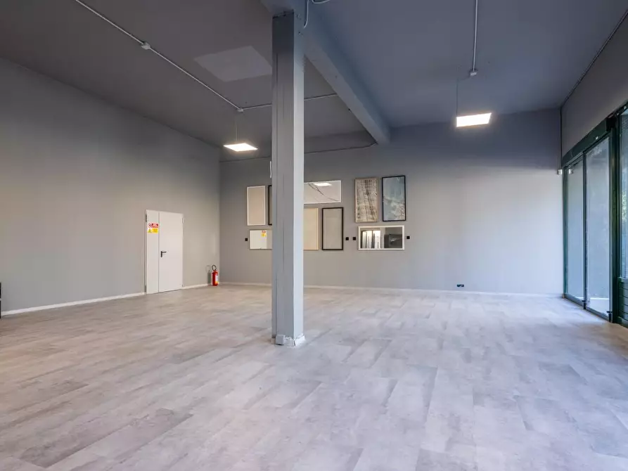 Immagine 33 di Capannone industriale in vendita  a Calcinaia