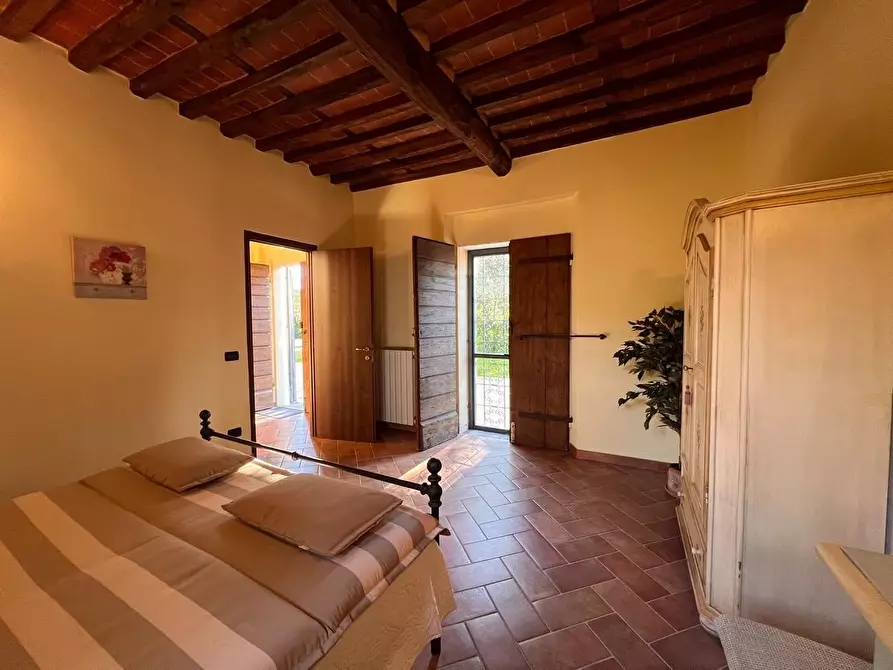 Immagine 12 di Rustico / casale in vendita  a Pietrasanta