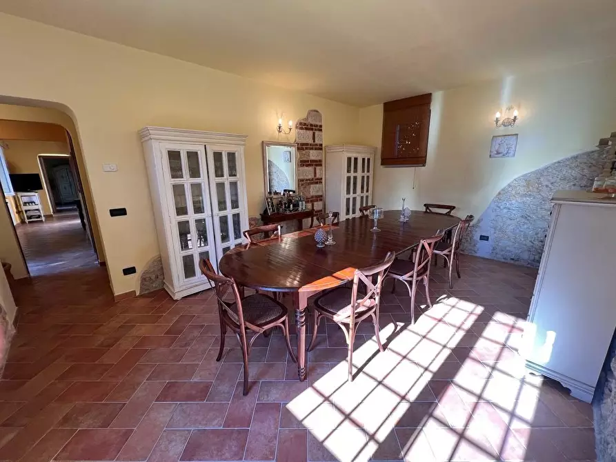 Immagine 14 di Rustico / casale in vendita  a Pietrasanta