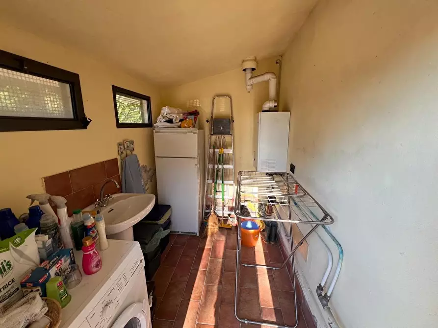 Immagine 39 di Rustico / casale in vendita  a Pietrasanta