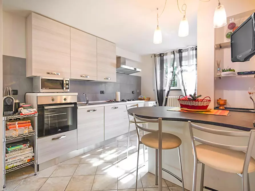 Immagine 16 di Villa in vendita  a Vicopisano