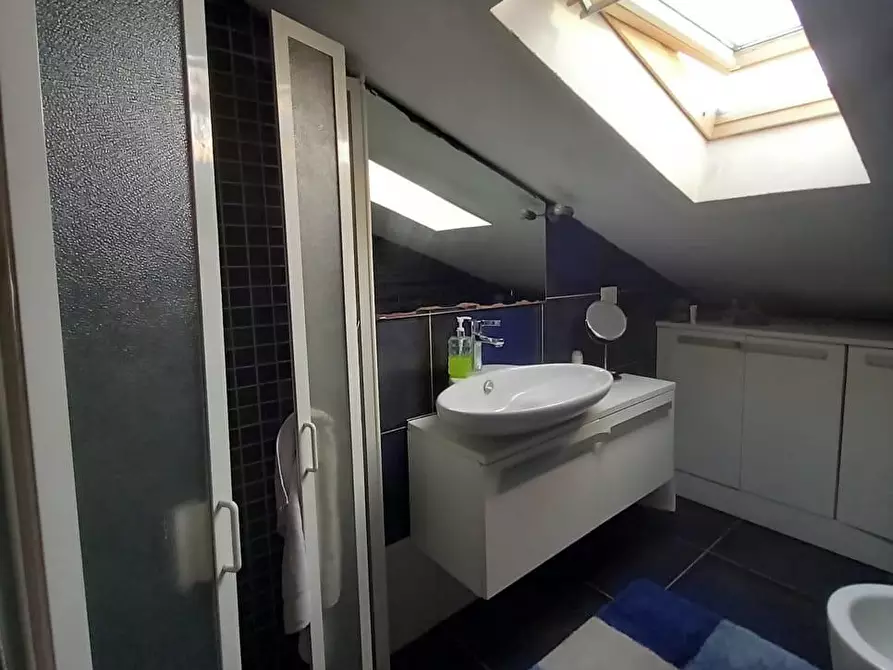 Immagine 19 di Casa quadrifamiliare in vendita  a Massa