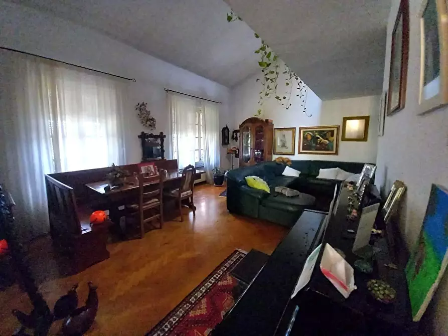 Immagine 3 di Casa quadrifamiliare in vendita  a Massa