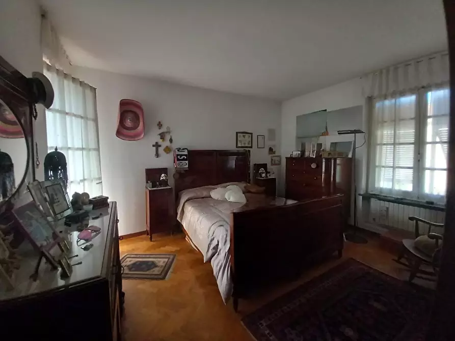 Immagine 9 di Casa quadrifamiliare in vendita  a Massa