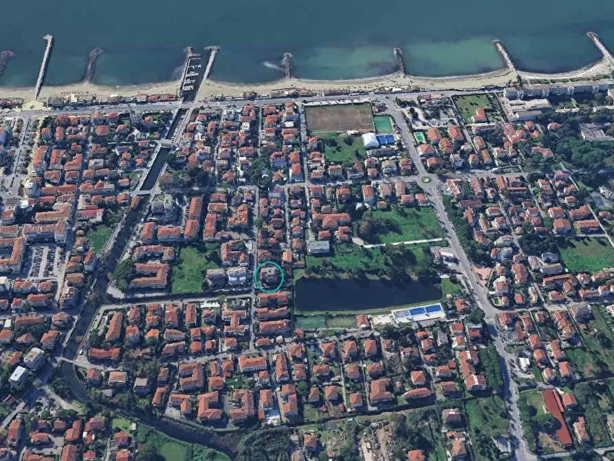 Immagine 3 di Appartamento in vendita  a Massa