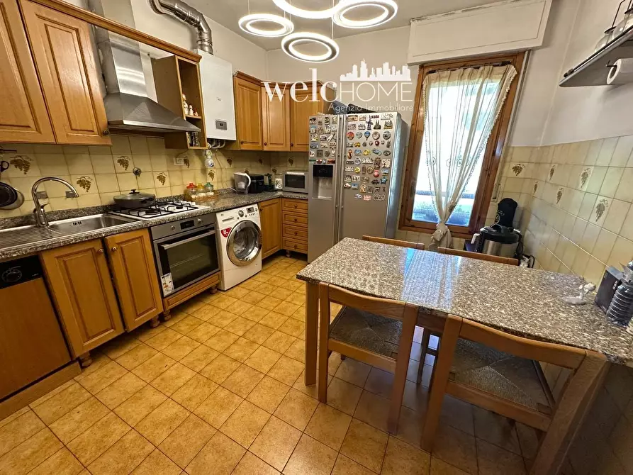 Immagine 4 di Appartamento in vendita  a Firenze