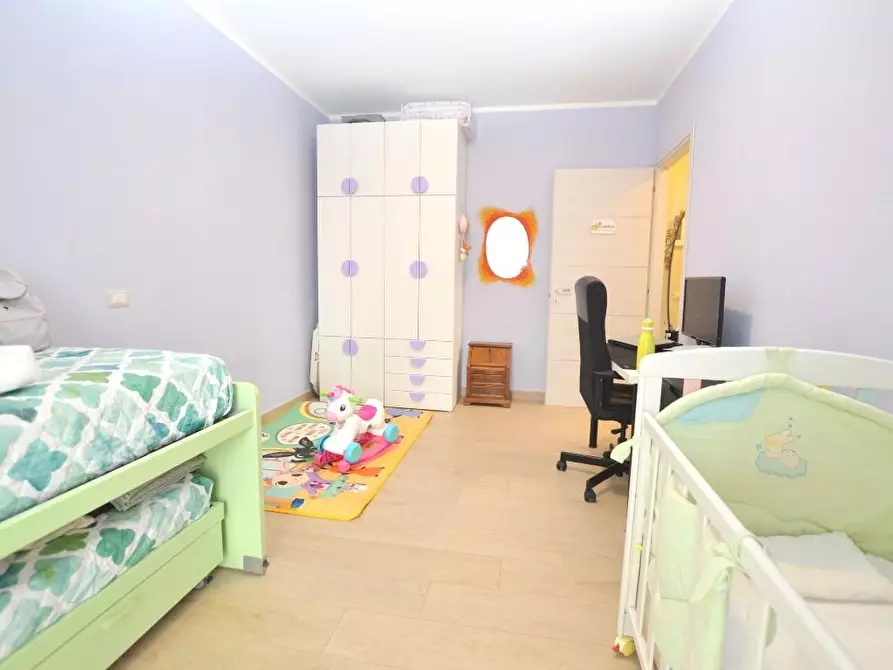 Immagine 14 di Appartamento in vendita  a Lucca