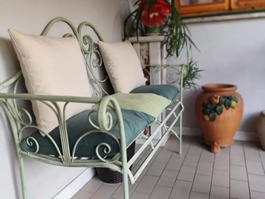 Immagine 18 di Appartamento in vendita  a Massa