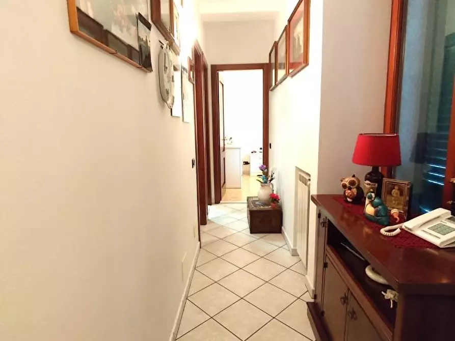 Immagine 16 di Appartamento in vendita  a Massa