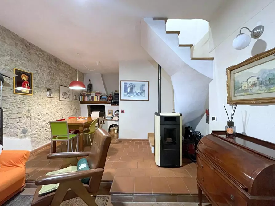 Immagine 10 di Terratetto in vendita  a Camaiore