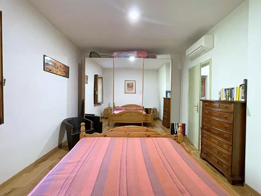 Immagine 18 di Terratetto in vendita  a Camaiore