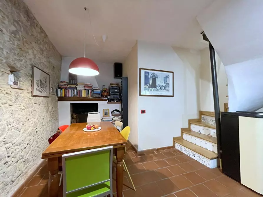 Immagine 11 di Terratetto in vendita  a Camaiore