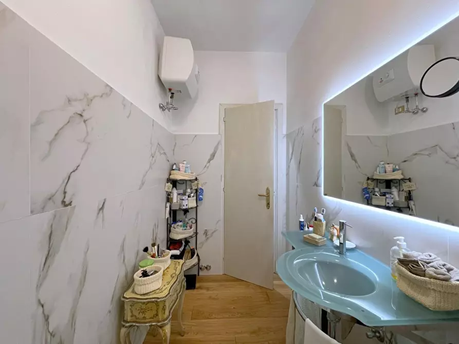 Immagine 26 di Terratetto in vendita  a Camaiore