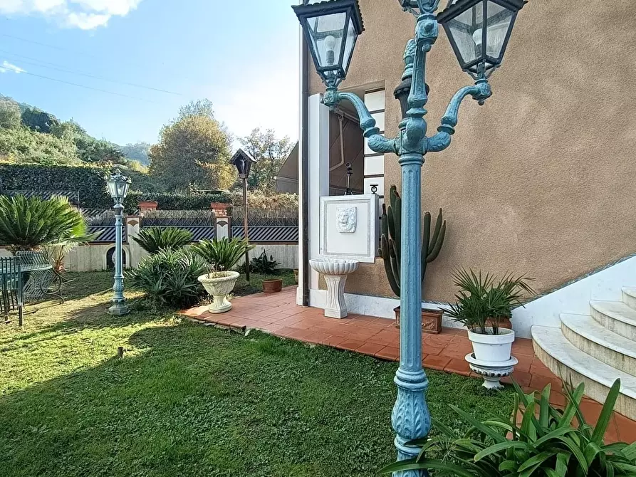 Immagine 18 di Casa bifamiliare in vendita  a Carrara