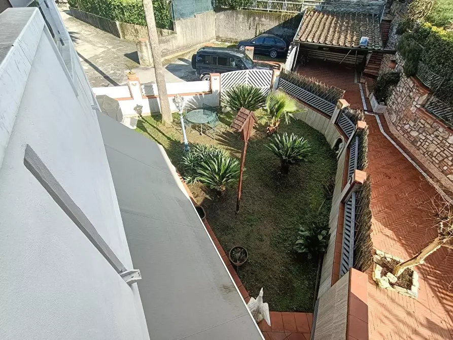 Immagine 23 di Casa bifamiliare in vendita  a Carrara