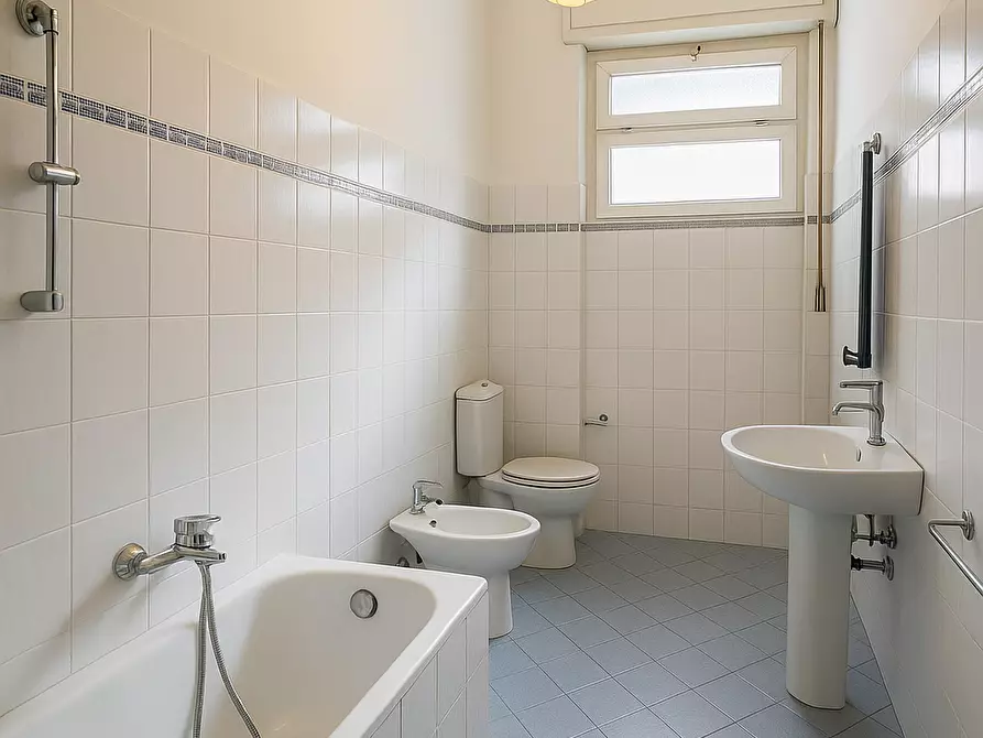 Immagine 7 di Appartamento in vendita  a Capannori