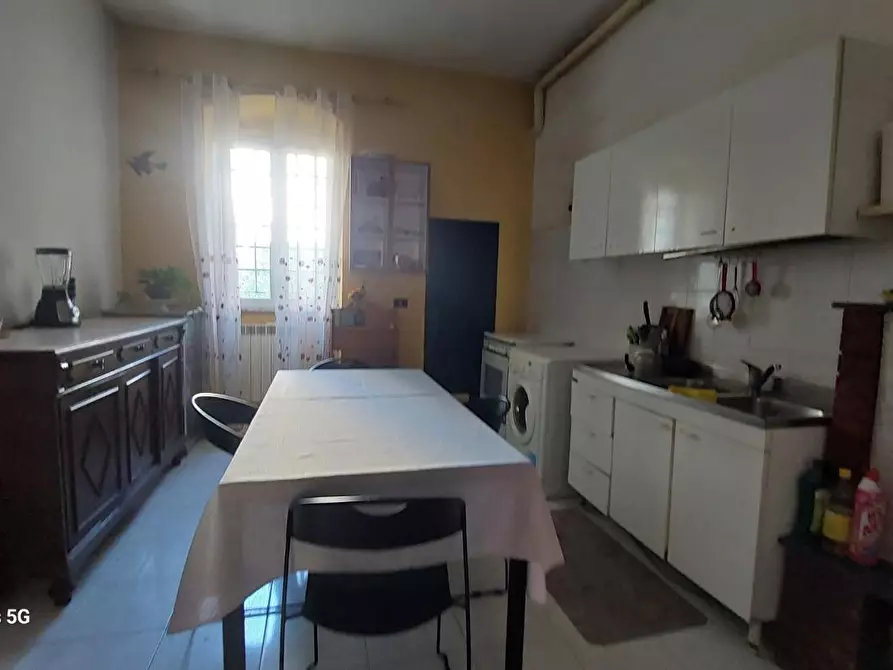 Immagine 2 di Appartamento in vendita  a Livorno