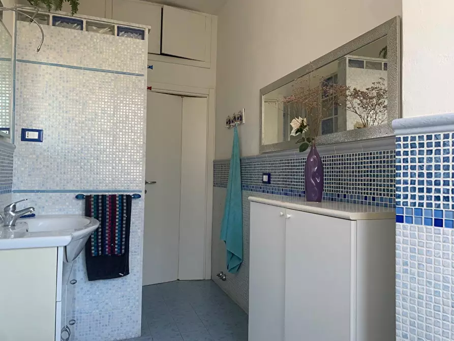 Immagine 12 di Appartamento in affitto  a Livorno