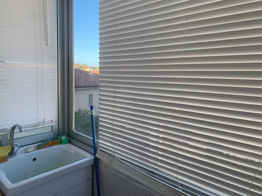 Immagine 8 di Appartamento in affitto  a Livorno