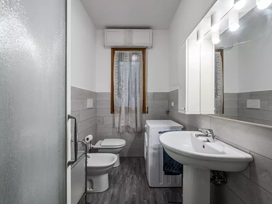 Immagine 15 di Appartamento in vendita  a Castel San Pietro Terme