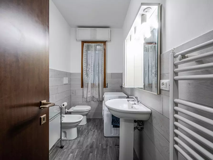 Immagine 14 di Appartamento in vendita  a Castel San Pietro Terme