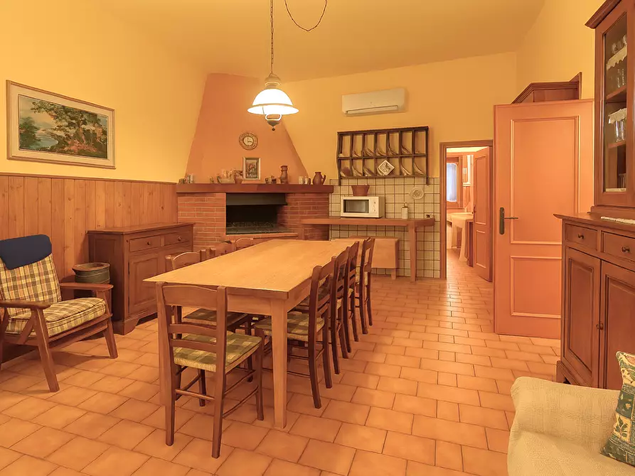 Immagine 6 di Villa in vendita  a San Miniato