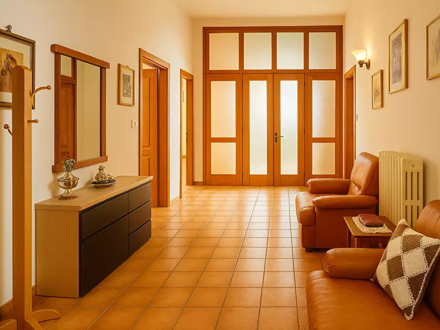 Immagine 10 di Villa in vendita  a San Miniato