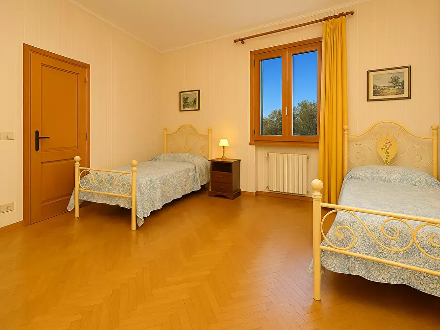 Immagine 19 di Villa in vendita  a San Miniato