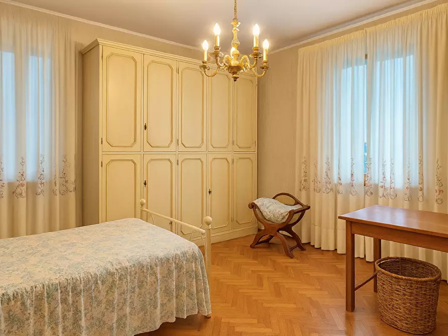 Immagine 16 di Villa in vendita  a San Miniato