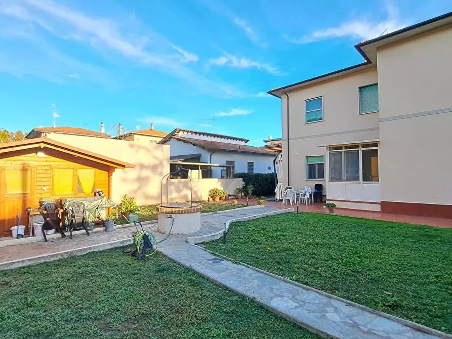 Immagine 2 di Casa bifamiliare in vendita  a Rosignano Marittimo