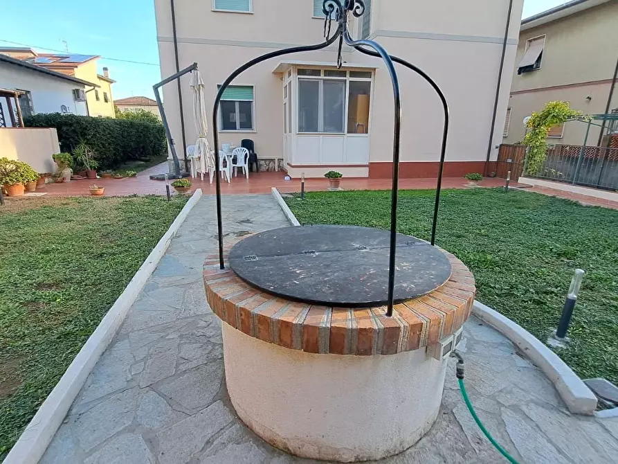 Immagine 25 di Casa bifamiliare in vendita  a Rosignano Marittimo