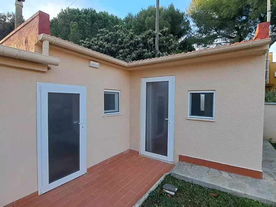 Immagine 17 di Casa bifamiliare in vendita  a Rosignano Marittimo