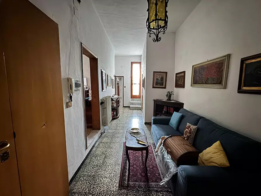 Immagine 4 di Appartamento in vendita  a San Gimignano