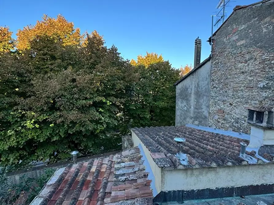 Immagine 11 di Appartamento in vendita  a San Gimignano