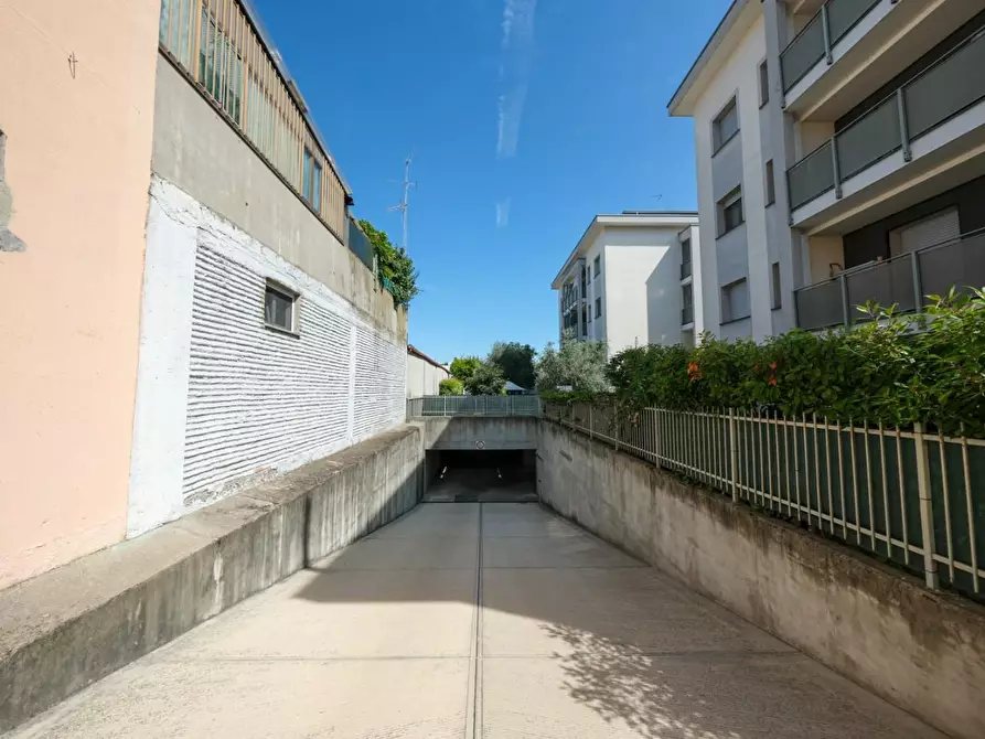 Immagine 3 di Appartamento in vendita  a Rozzano