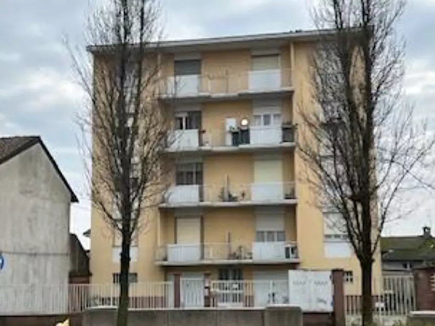 Immagine 1 di Appartamento in vendita  a Robbio