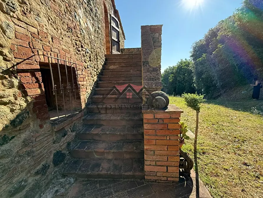 Immagine 8 di Casa colonica in vendita  a Pomarance