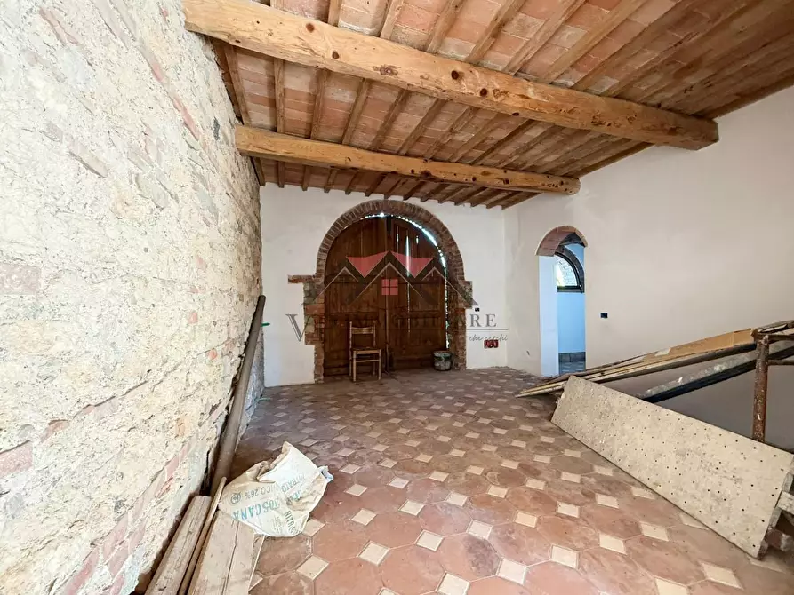 Immagine 48 di Casa colonica in vendita  a Pomarance