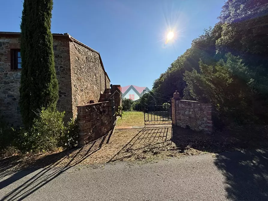 Immagine 6 di Casa colonica in vendita  a Pomarance