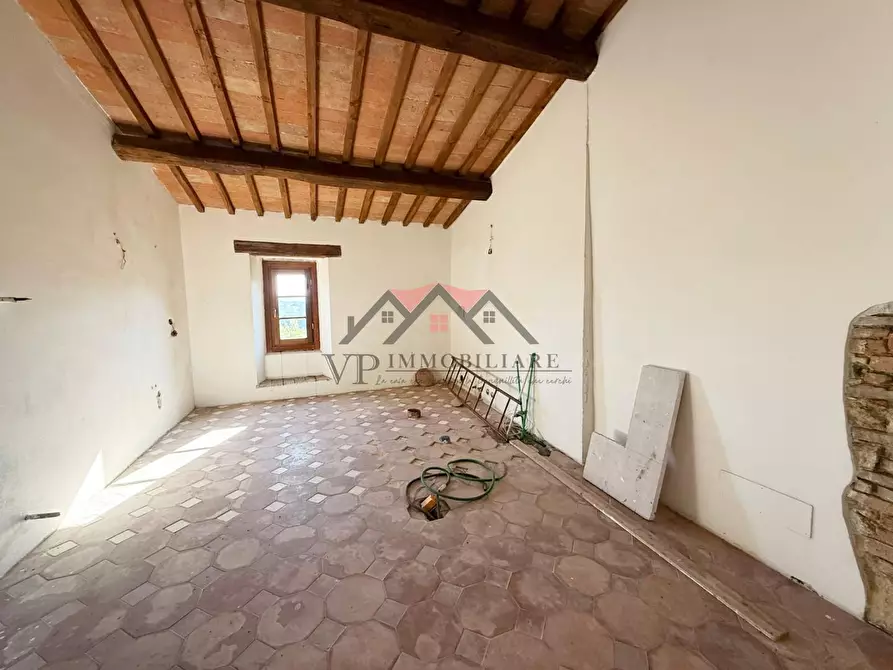 Immagine 41 di Casa colonica in vendita  a Pomarance