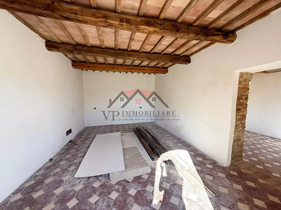 Immagine 44 di Casa colonica in vendita  a Pomarance