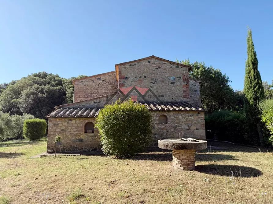 Immagine 4 di Casa colonica in vendita  a Pomarance